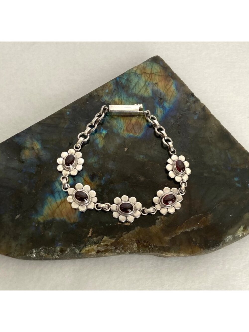 Sterling Silver 925 Garnet Cabochon Flower Floral Link Bracelet 7" - Picture 2 of 16